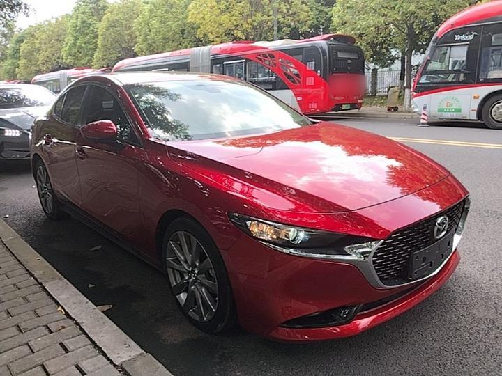 3 Axela 2021 2.0L AT photo 3