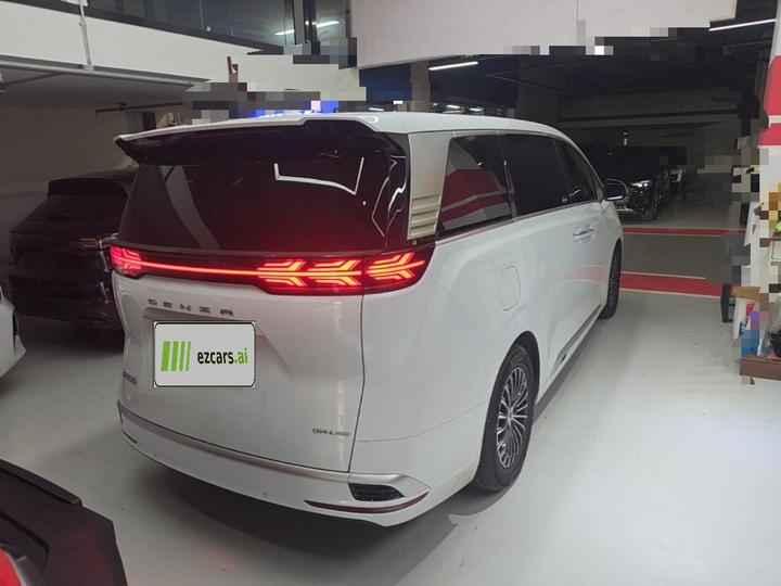 D9 2024 DM-i 980 AWD Premium photo 4