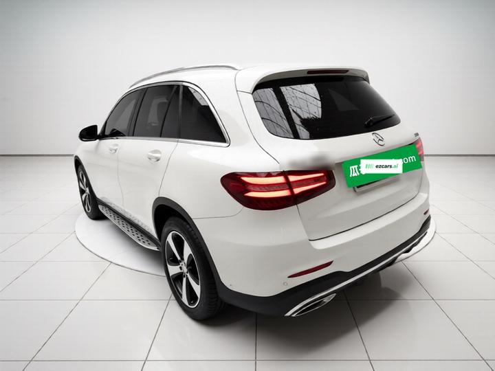 GLC 2017 GLC 260 4MATIC Luxury photo 4