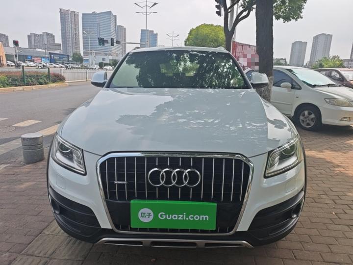 Q5 2017 Plus 40 TFSI Tech photo 2