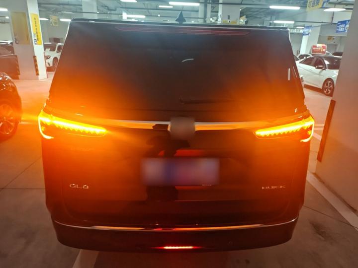 GL8 2020 Avenir 7-Seater photo 5