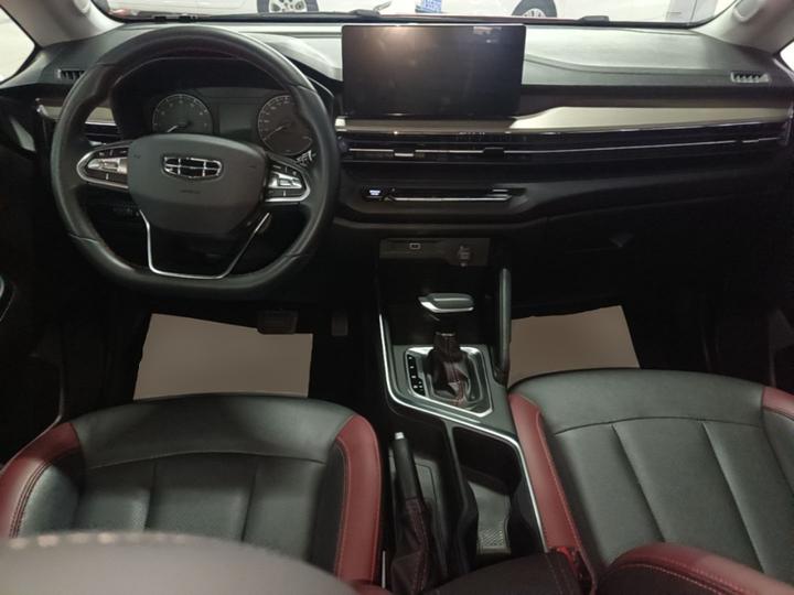 Vision X3 2021 PRO 1.5L CVT Premium photo 5
