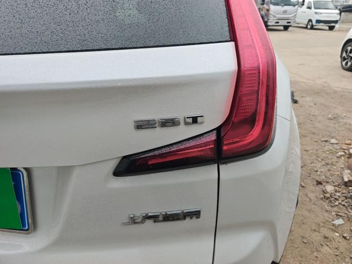 XT4 2020 Facelift 28T RWD Tech photo 7