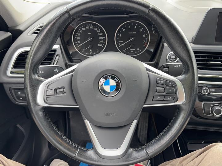 1 Series 2017 118i Sport photo 6