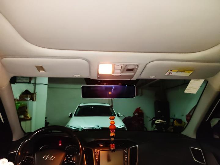 ix25 2015 1.6L AT RWD Premium DLX photo 8