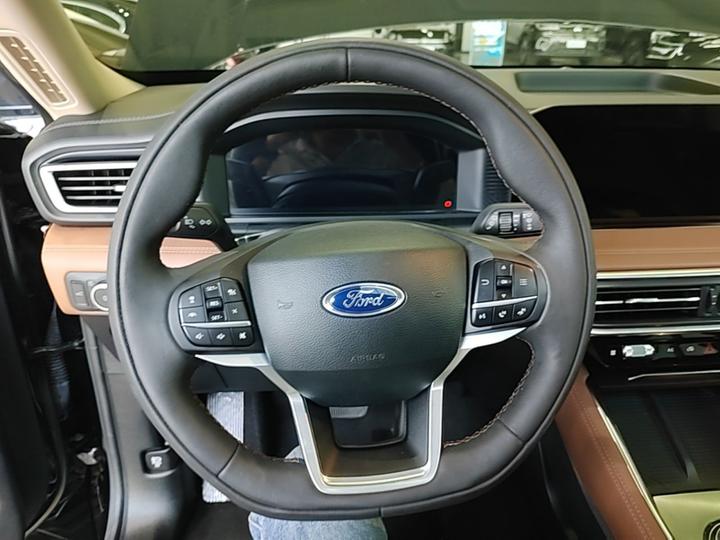 Explorer 2023 EcoBoost 285 AWD plus 6-Seater photo 3