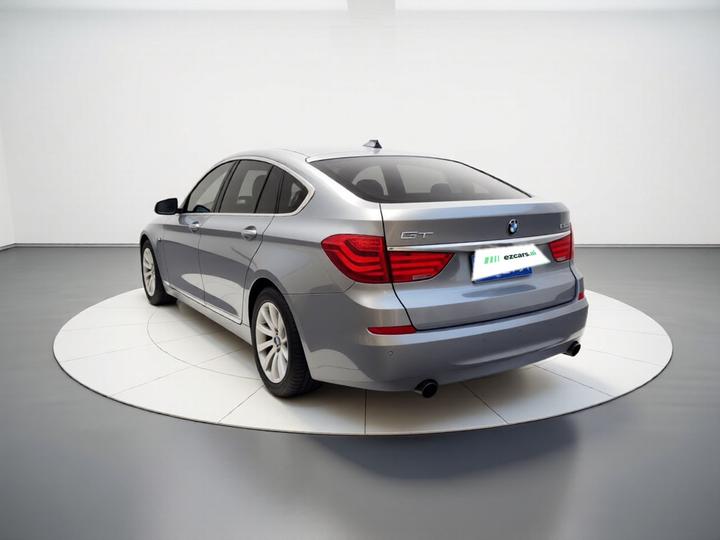 5 SeriesGT 2011 535i photo 4