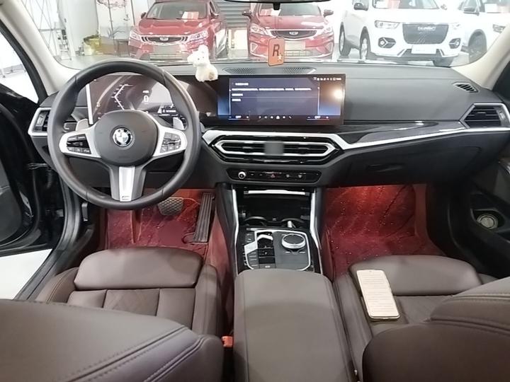 3 Series 2024 325Li M Sport Package photo 5