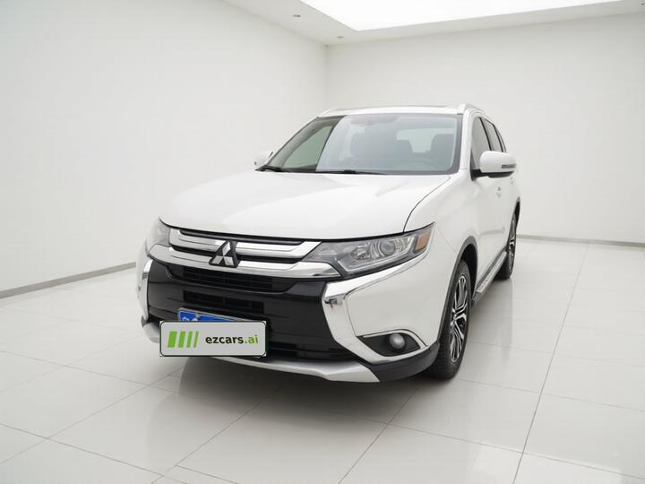 Outlander 2018 2.0L RWD Honor 5-Seater