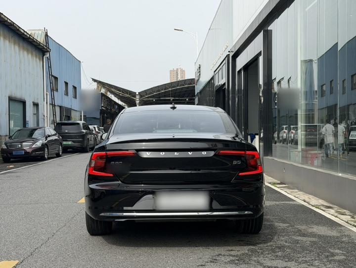 S90 2024 B5 Luxury photo 2