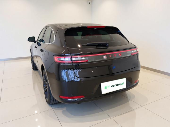 HIMA AITO M5 2025 EREV Ultra AWD photo 4