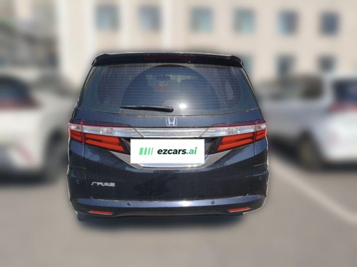 Odyssey 2015 Facelift 2.4L Luxury photo 5