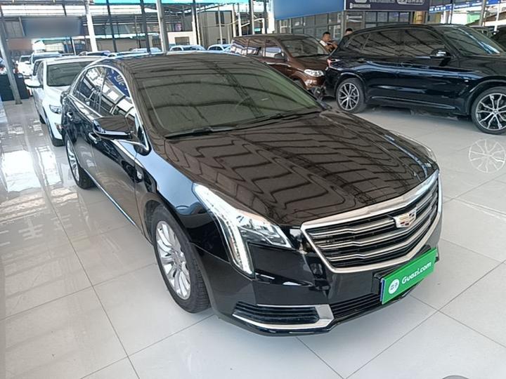 XTS 2018 28T Tech photo 3