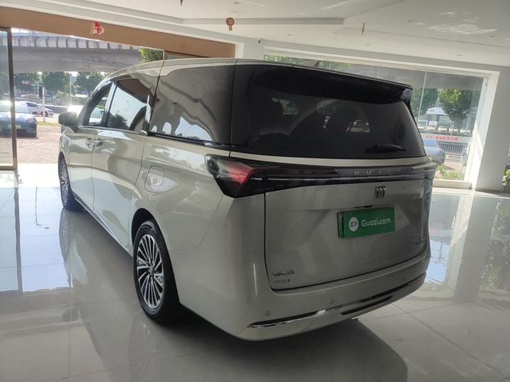 GL8 EV 2025 Exclusive photo 4