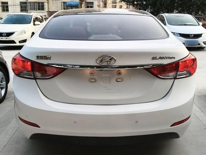 Elantra 2015 1.6L AT Leading photo 3
