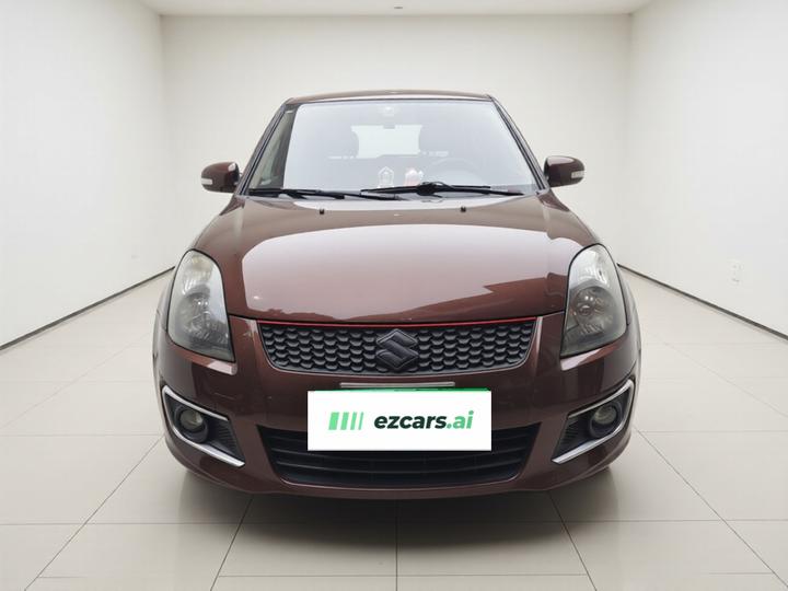 Swift 2013 1.5L MT Standard photo 2