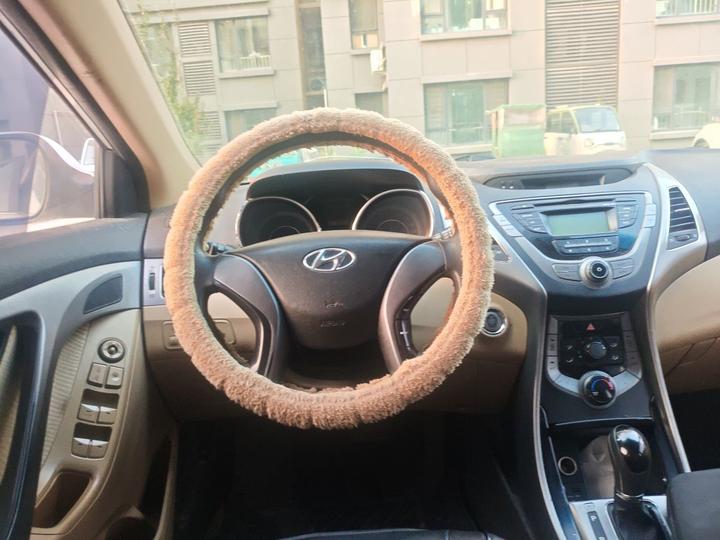 Elantra 2012 1.6L AT Leading photo 3