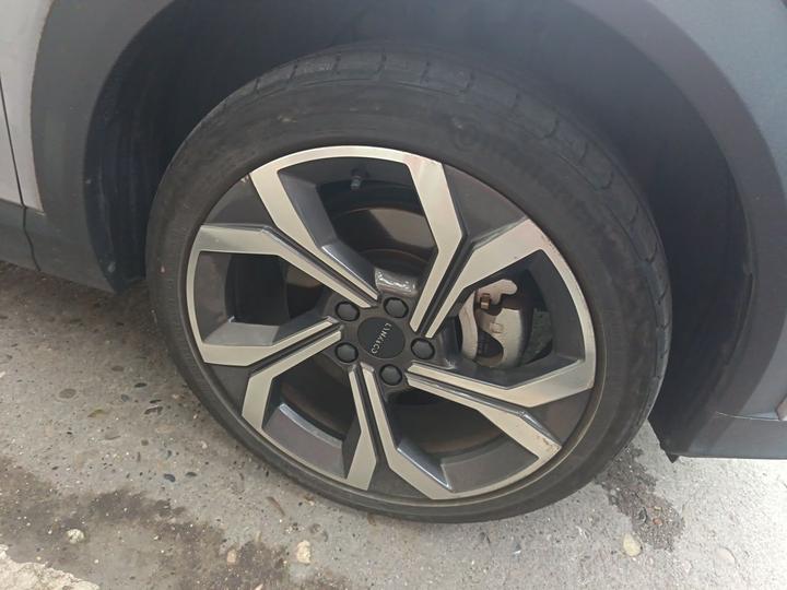 06 EM-P 2022 PHEV 84KM Range Pro photo 8