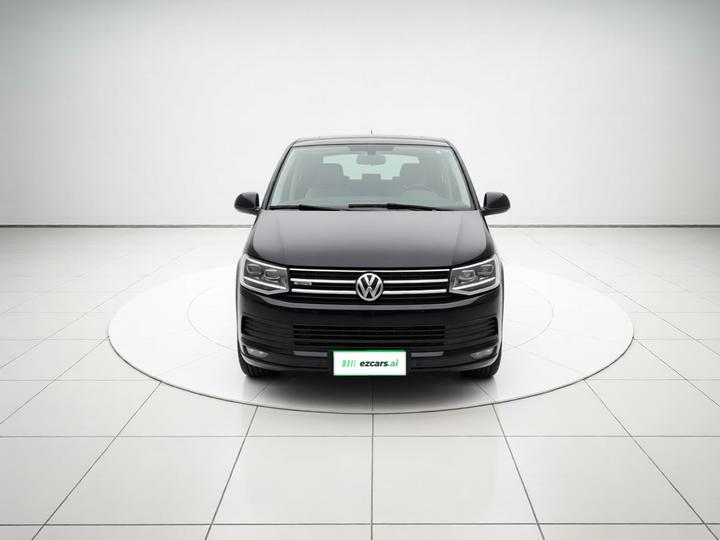 2017 2.0TSI AWD Luxury 8-Seater photo 2