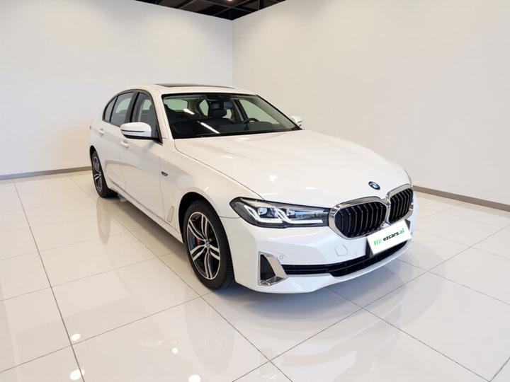 5 Series 2021 530Li xDrive Luxury photo 3