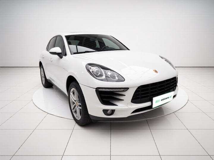 2014 Macan 2.0T photo 3