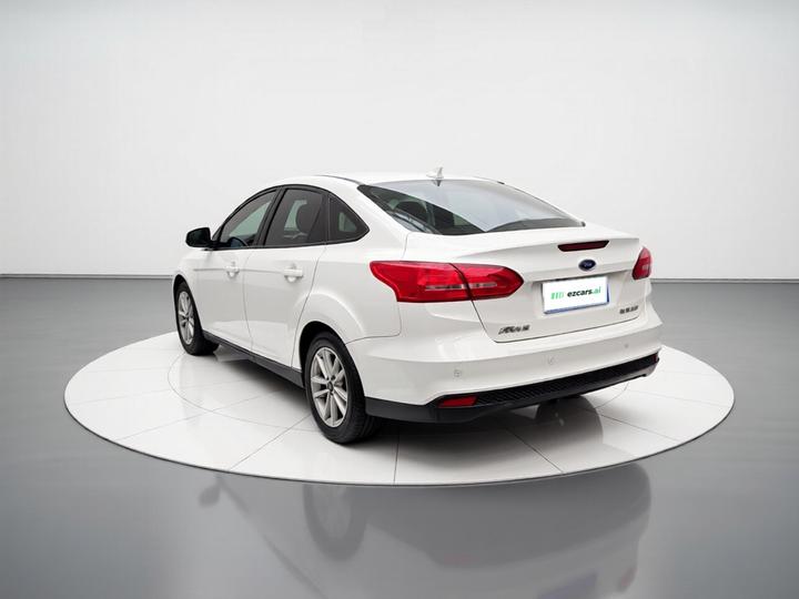 Focus 2015 Sedan 1.6L AT photo 4