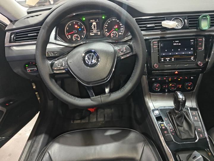 Passat 2017 280TSI DSG photo 6