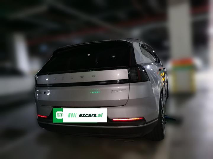 XC70 Hybrid 2026 AWD Extended Range Plus photo 5