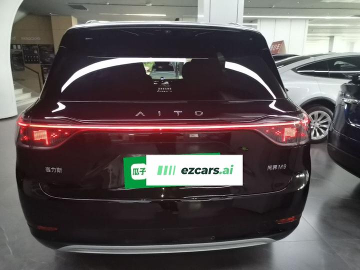 HIMA AITO M9 2024 EREV Ultra 52kWh 6-Seater photo 3