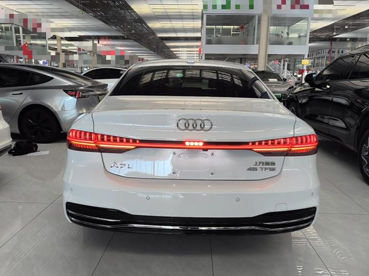 A7L 2022 45 TFSI S-line photo 3