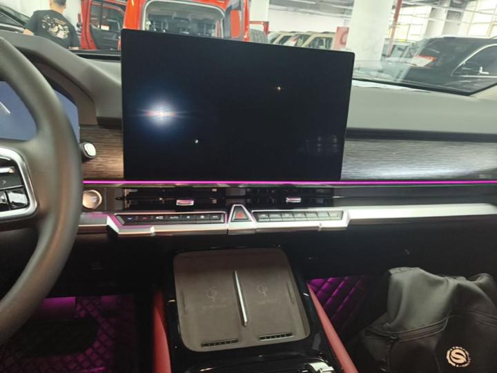 400 EV 2026 Hi4-Z Smart photo 8