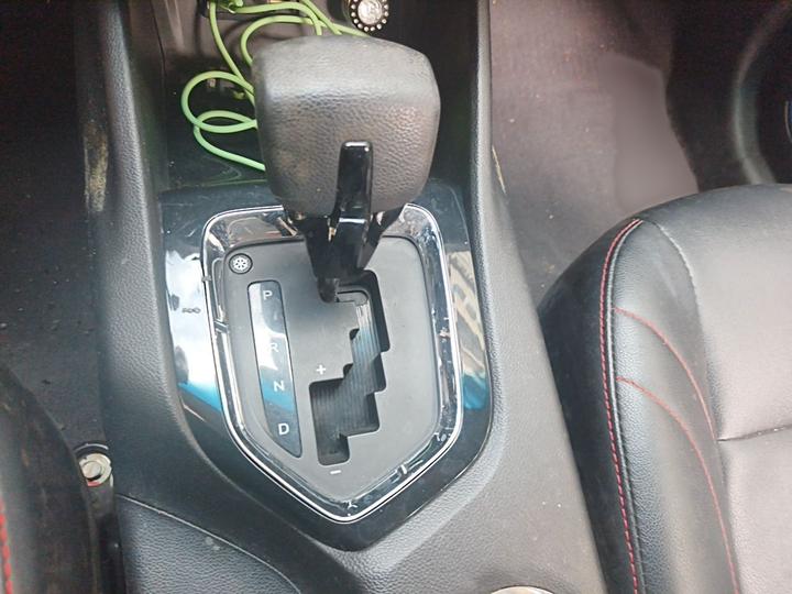 DX3 2018 1.5T CVT Premium photo 6