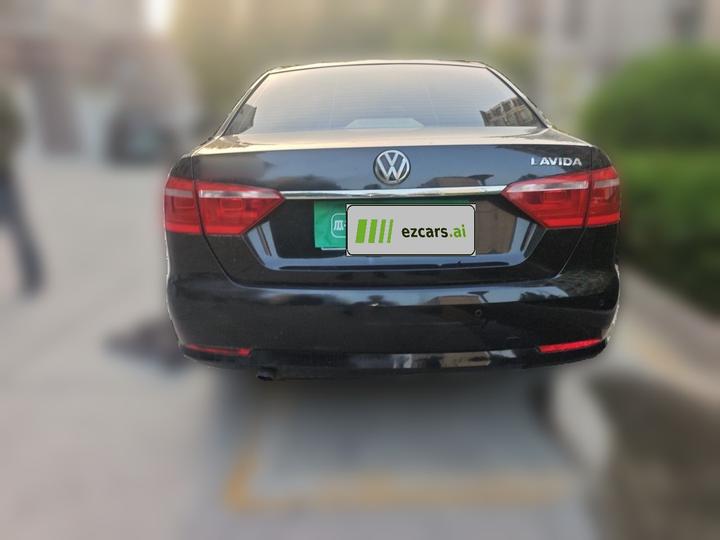 Lavida 2013 Facelift Classic 1.6L AT Comfort photo 5
