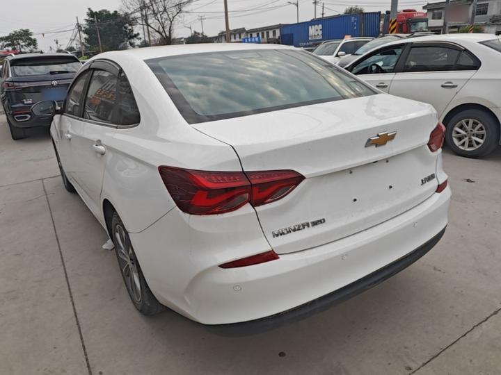 Cruze 2022 320 AT photo 4