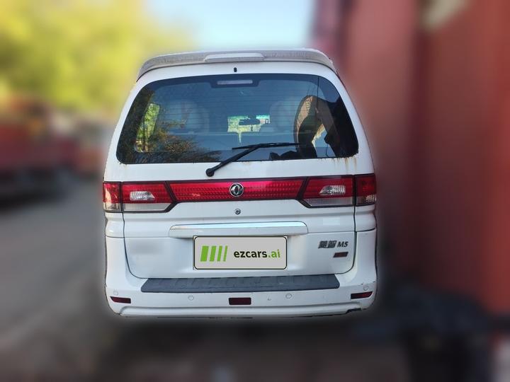 Lingzhi 2017 M5 1.6L Comfort photo 3