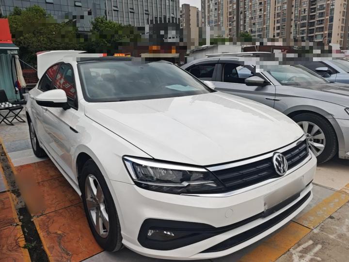 Lamando 2021 230TSI DSG photo 3