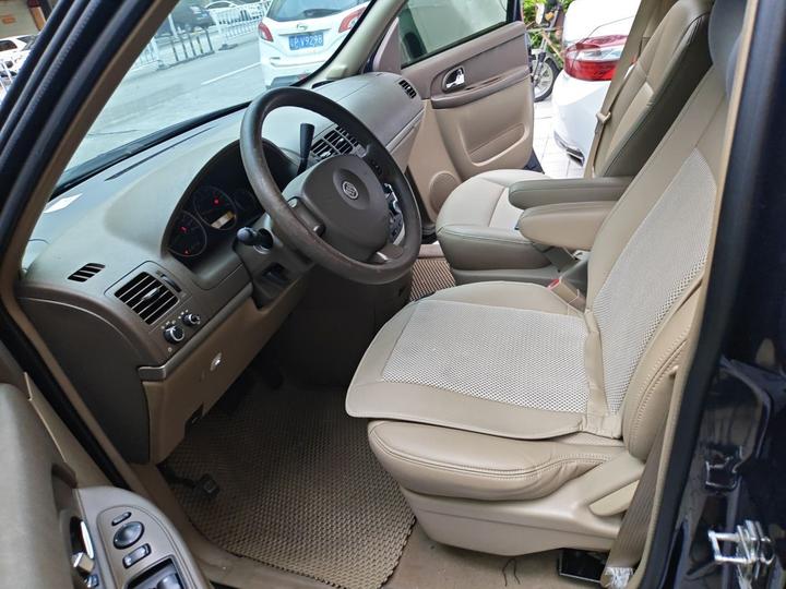 GL8 2014 2.4L Classic photo 7