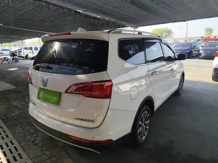 730 2017 1.8L iAMT Exclusive 7-Seater photo 4