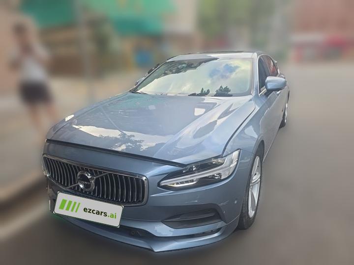 S90 2018 T4