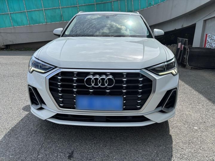 Q3 2019 35 TFSI Progressive Dynamic photo 2