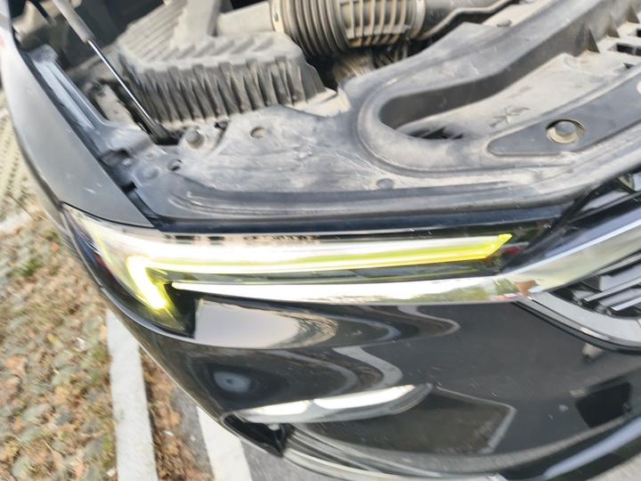 2020 28T AWD Exclusive Flagship photo 7