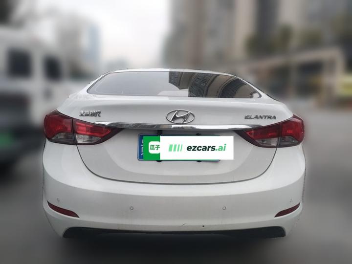 Elantra 2016 1.6L AT Smart photo 3