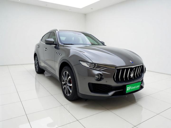 Levante 2021 3.0T Standard photo 3