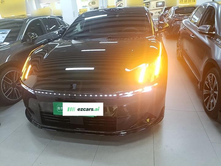 10 EM-P 2025 240 AWD Ultra Sport photo 2