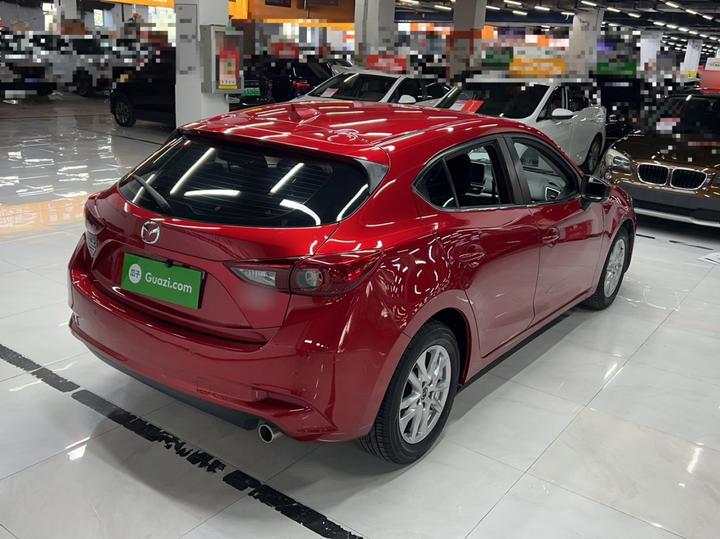 3 Axela 2017 Hatchback 1.5L AT Comfort China V photo 4