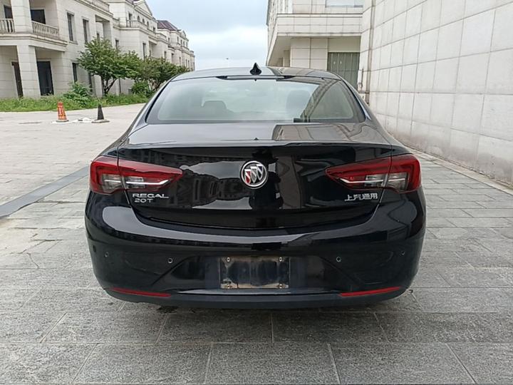 Regal 2019 20T Elite China VI photo 3