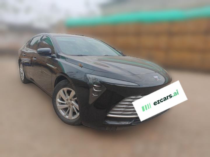 LaCrosse 2023 Facelift 25T photo 3