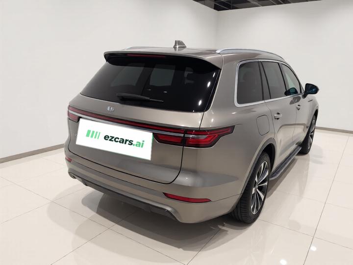 Li Auto ONE 2020 EREV 6-Seater photo 6
