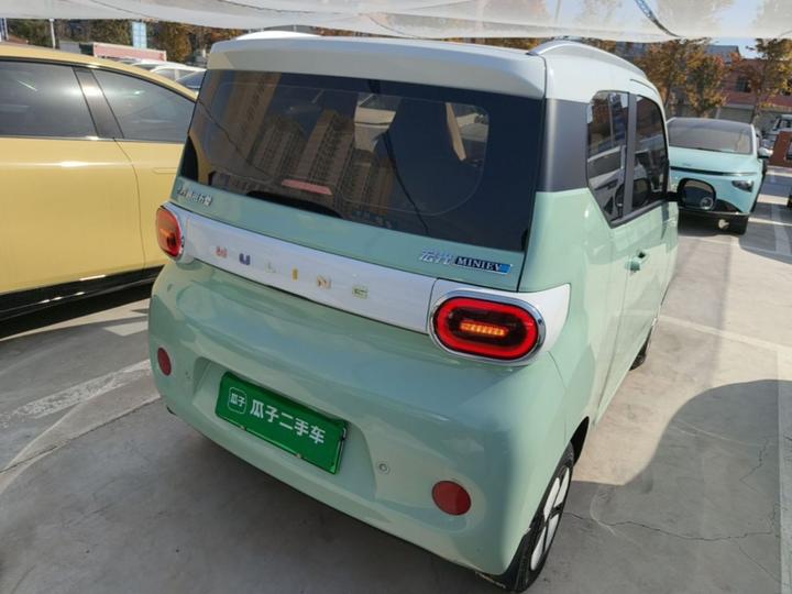 Hongguang MINIEV 2024 3rd Gen 215km Advanced photo 6