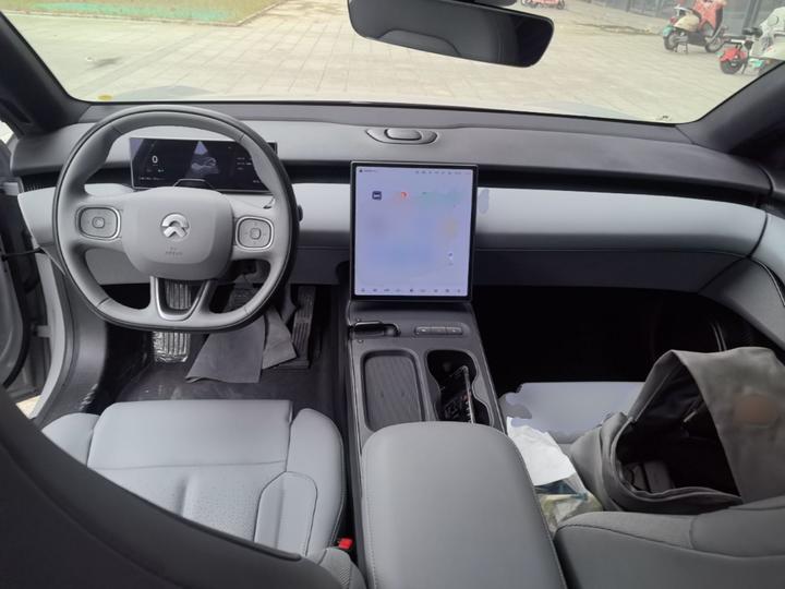 ET5T 2024 75kWh Touring photo 5